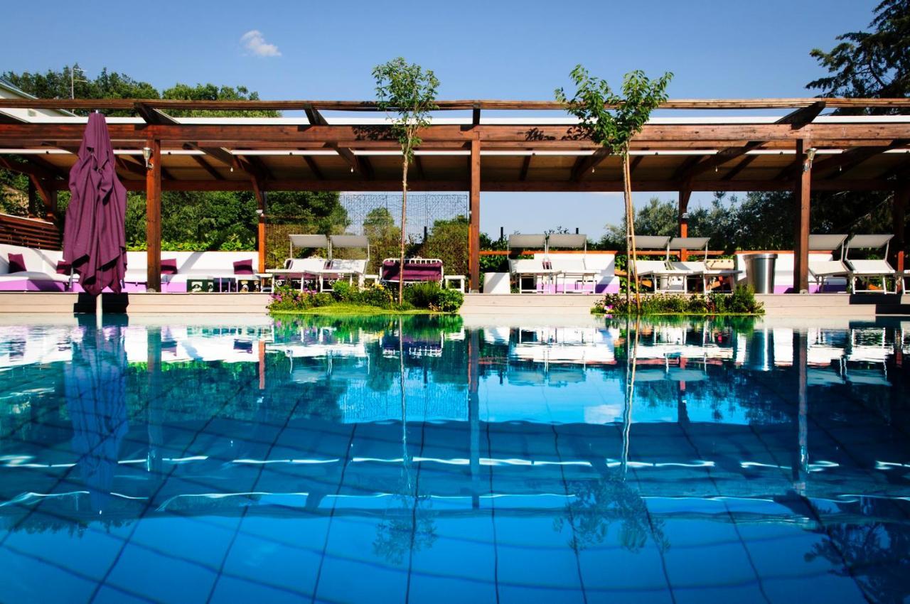 Ille-Roif Resort&Spa Fara in Sabina Exteriör bild